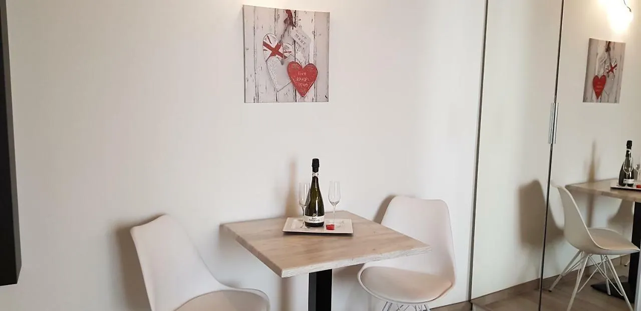 Antico Loft كومو شقة