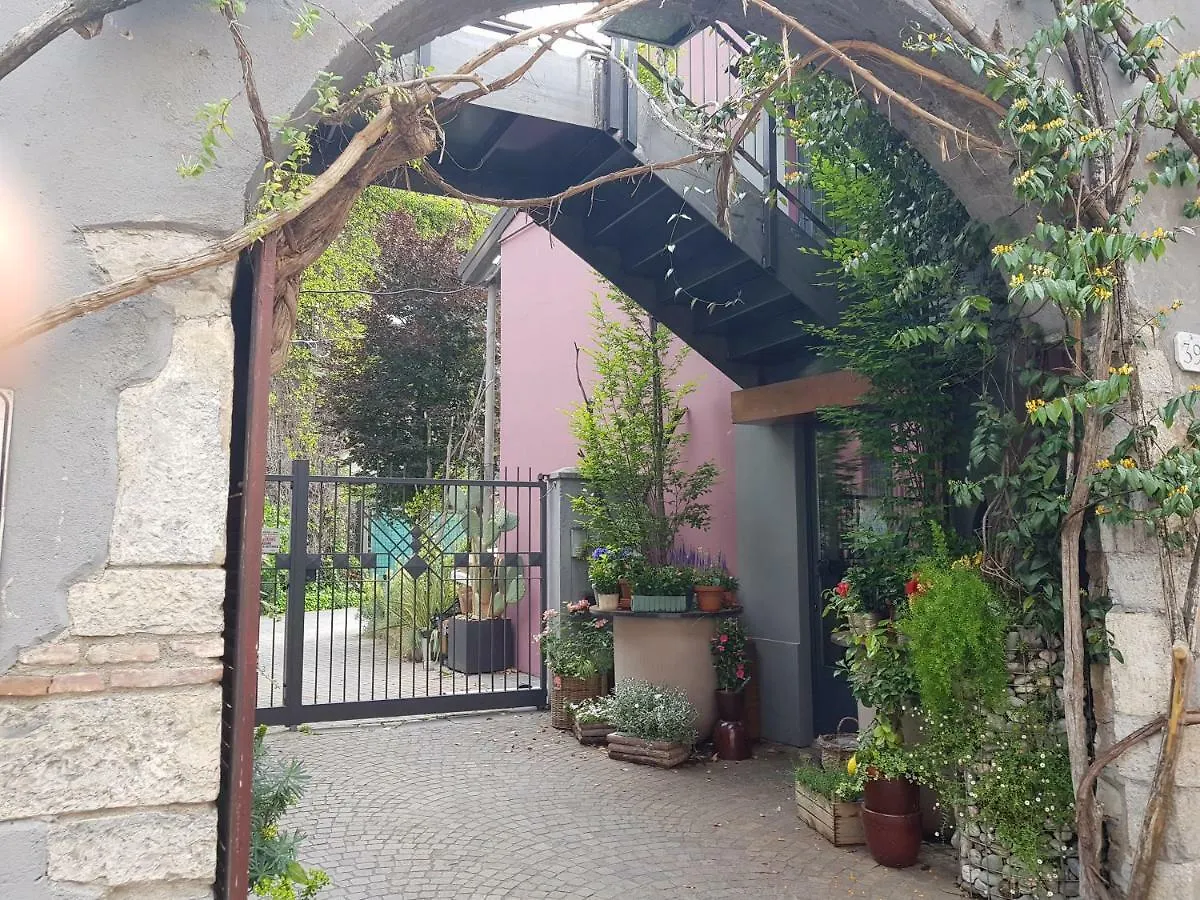 Antico Loft كومو