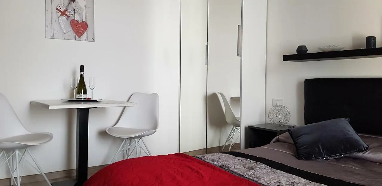 Antico Loft كومو 0*,